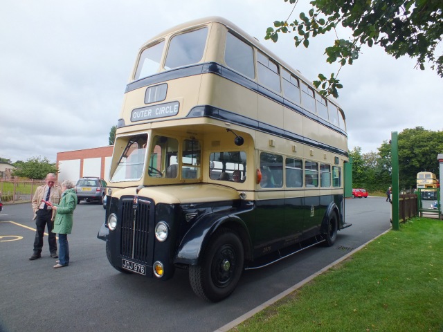 Waiting for the OFF at Wythall on the 20th with driver Phil & Pam [thanks to Keith Thursfield]