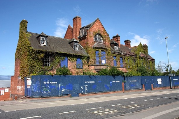 The Birmingham Battery and Metal Company offices - Bristol Road, Selly Oak before demolition. [Bob-Embleton]